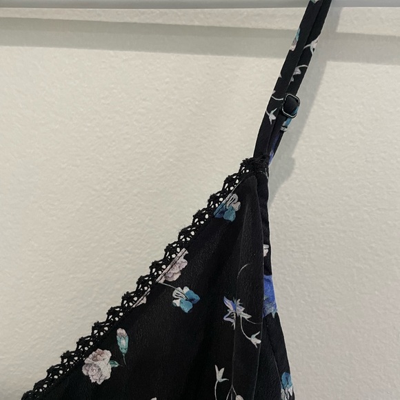 Aritzia Wilfred Naomi Camisole - Picture 2 of 3